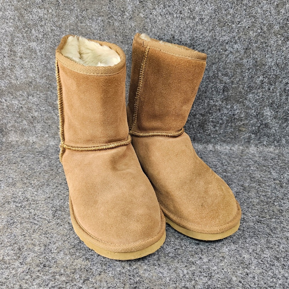 UGG Suede Sheepskin Short Boots, Chestnut Brown, Size Women's 8